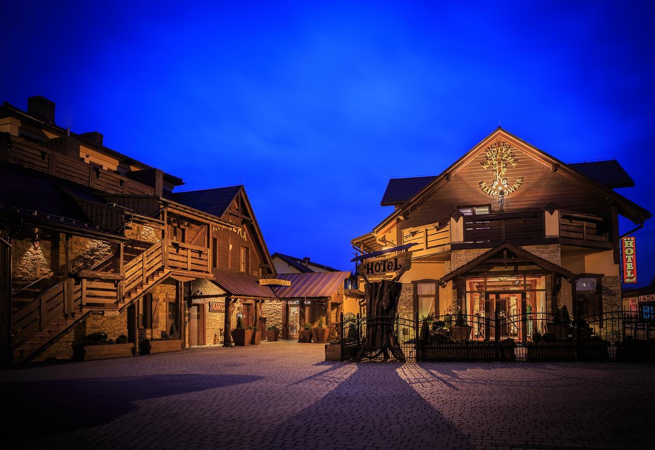 Hotel - Karczma Klimtowka Wolbrom Экстерьер фото