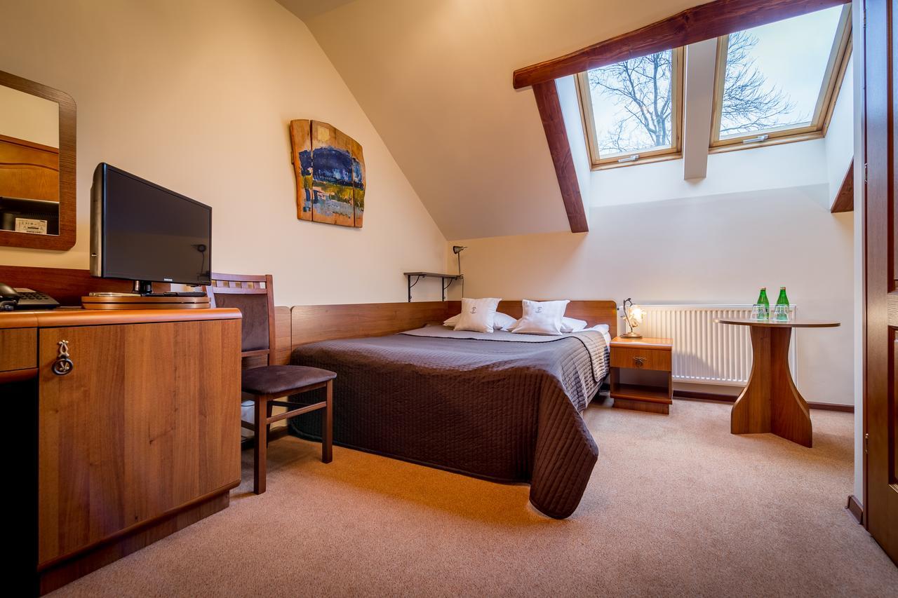 Hotel - Karczma Klimtowka Wolbrom Экстерьер фото